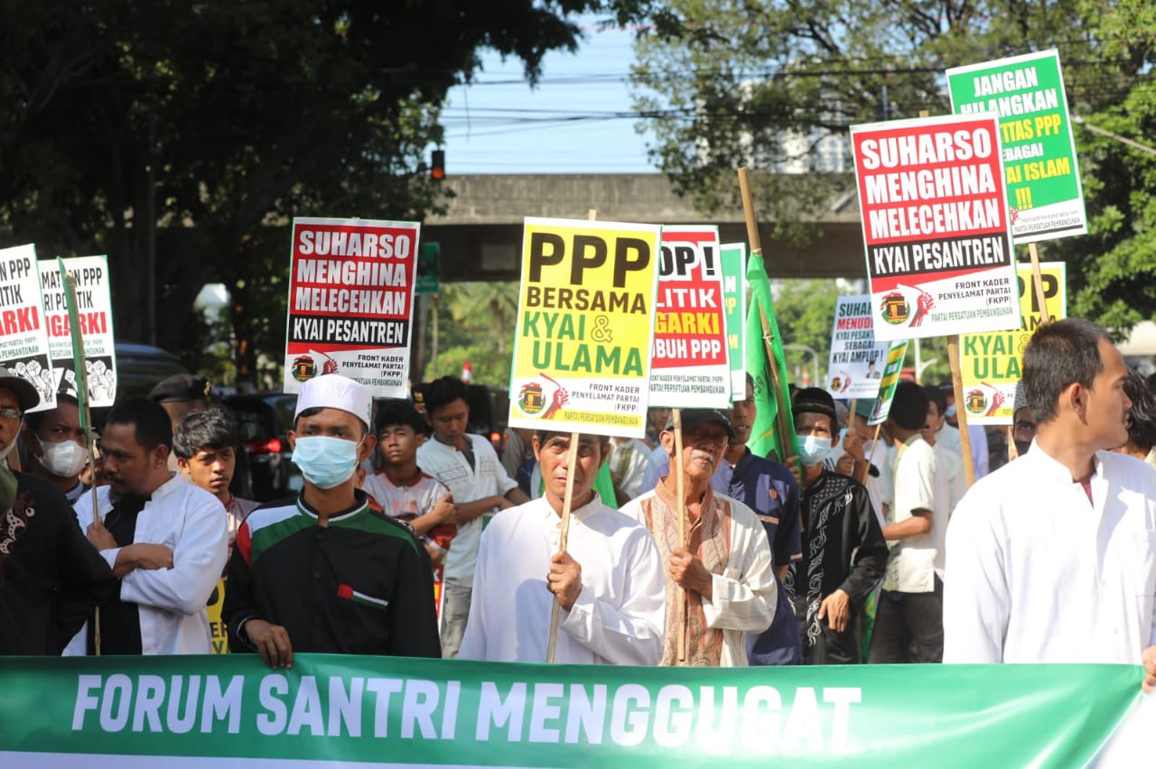 Polemik Suharso, Massa FKPP demo depan Gedung PPP
