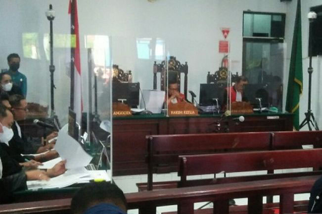 Jaksa KPK menerima vonis pengusaha penyuap mantan Bupati Buru Selatan Jaksa KPK menerima vonis pengusaha penyuap mantan Bupati Buru Selatan