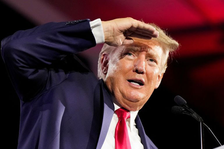 Facebook tetap blokir Trump meski jadi capres Facebook tetap blokir Trump meski jadi capres