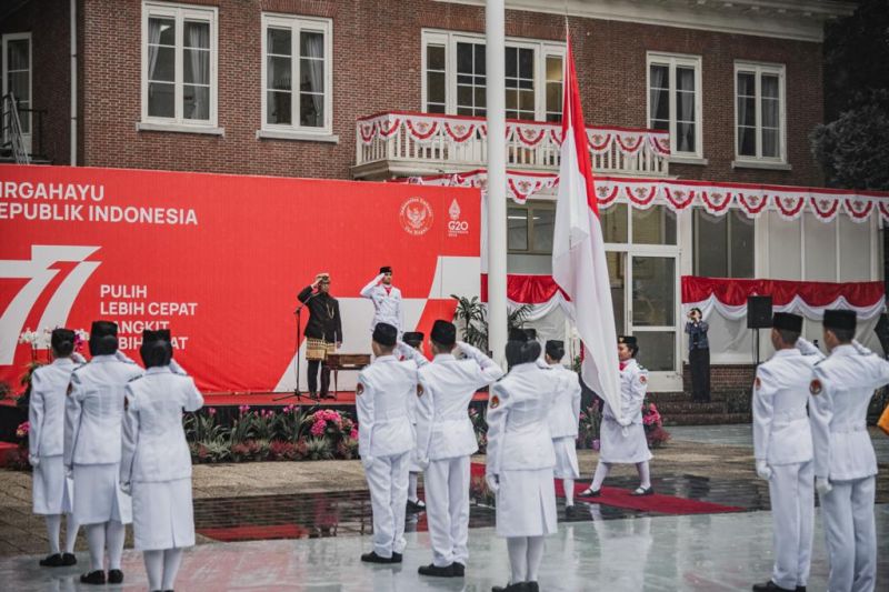 WNI di Belanda ikuti upacara secara fisik setelah dua tahun pandemi WNI di Belanda ikuti upacara secara fisik setelah dua tahun pandemi