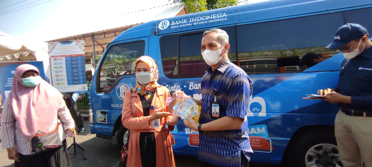 Animo penukaran pecahan uang baru tinggi, BI Kediri siapkan Rp680 miliar Animo penukaran pecahan uang baru tinggi, BI Kediri siapkan Rp680 miliar