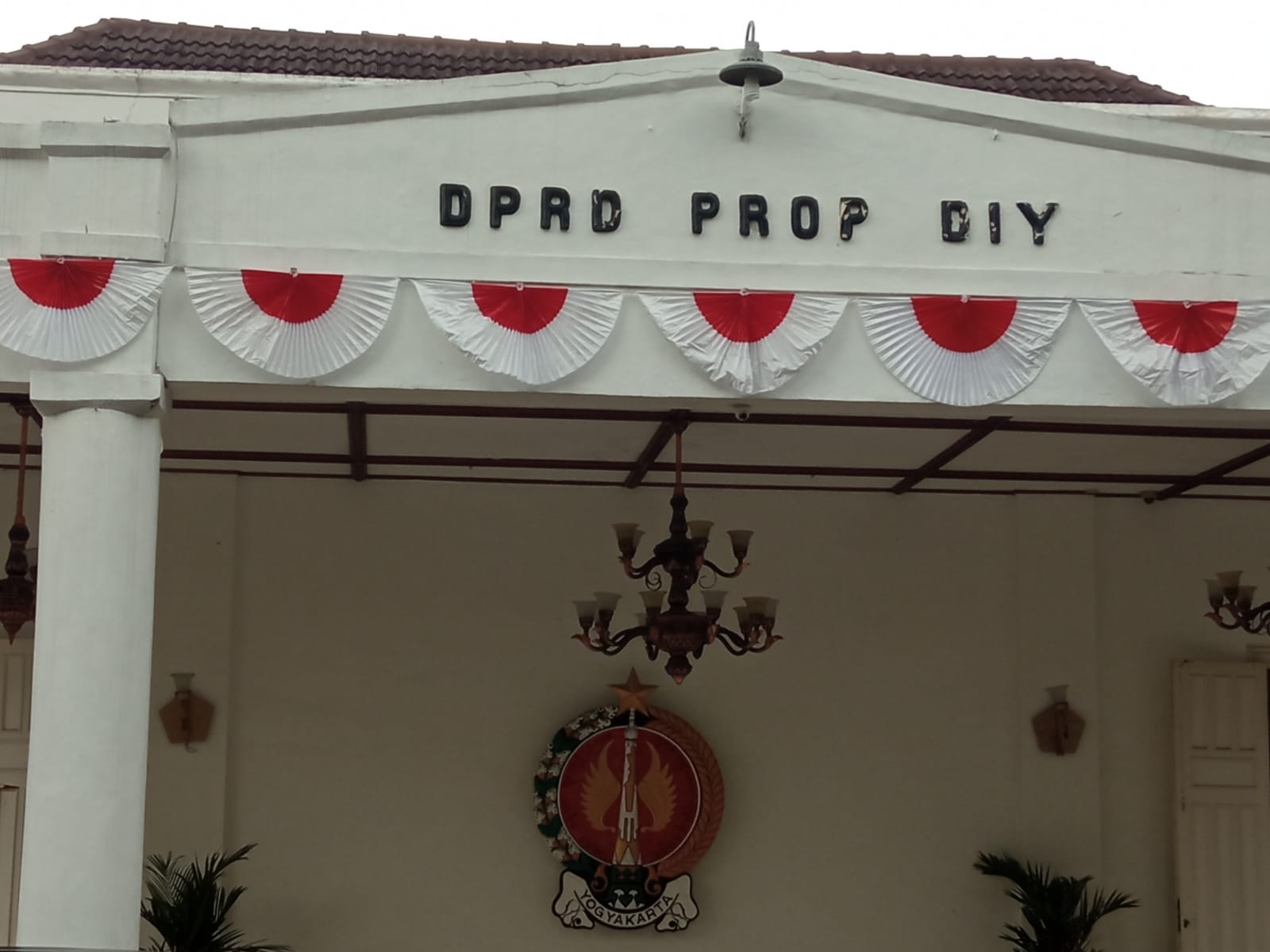 DPRD DIY minta Pemda serius tangani kasus jilbab di SMAN 1 Banguntapan DPRD DIY minta Pemda serius tangani kasus jilbab di SMAN 1 Banguntapan