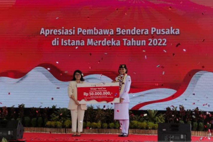 Pembawa bendera di Istana Merdeka dapat tabungan pendidikan Rp50 juta