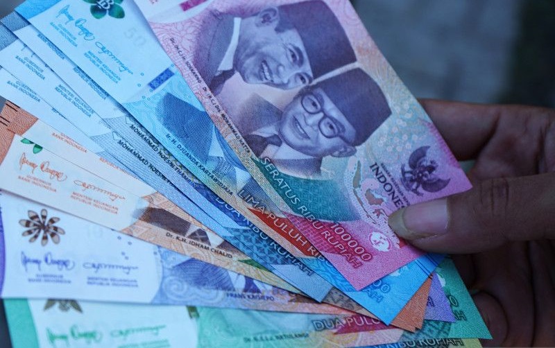 Rupiah Senin pagi melemah 57 poin
