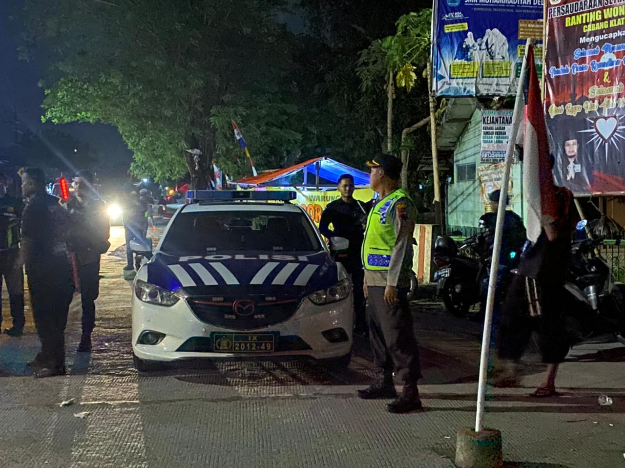 Polres Klaten amankan belasan motor knalpot brong dan tiga pemuda mabuk Polres Klaten amankan belasan motor knalpot brong dan tiga pemuda mabuk