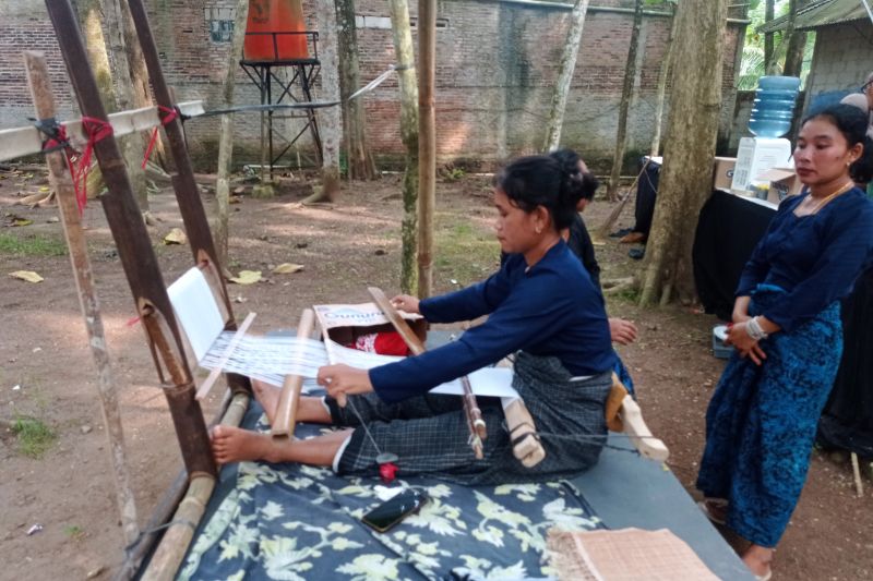 Sanggar Guriang lestarikan budaya lokal melalui Festival Tenun Badui