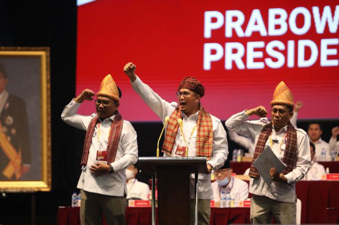 DPD Gerindra Sumbar ajukan Prabowo sebagai capres di Pilpres 2024 DPD Gerindra Sumbar ajukan Prabowo sebagai capres di Pilpres 2024
