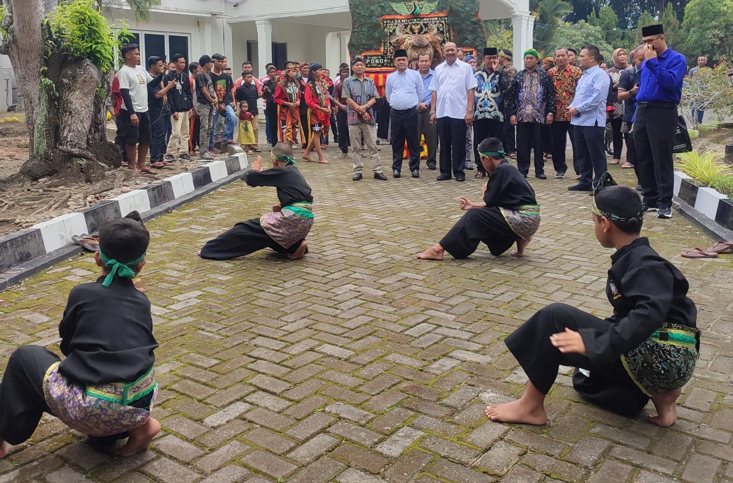Hadiri Suroan PKB Pujakesuma, Plt Bupati sebut 65% warga Langkat etnis Jawa Hadiri Suroan PKB Pujakesuma, Plt Bupati sebut 65% warga Langkat etnis Jawa