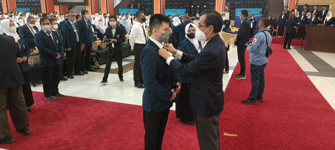 Rektor UB ingatkan mahasiswa S2 dan S3 lebih fokus dalam penelitian Rektor UB ingatkan mahasiswa S2 dan S3 lebih fokus dalam penelitian
