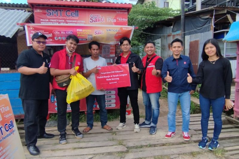 Korban banjir Sorong dapat fasilitas telpon-internet gratis Telkomsel