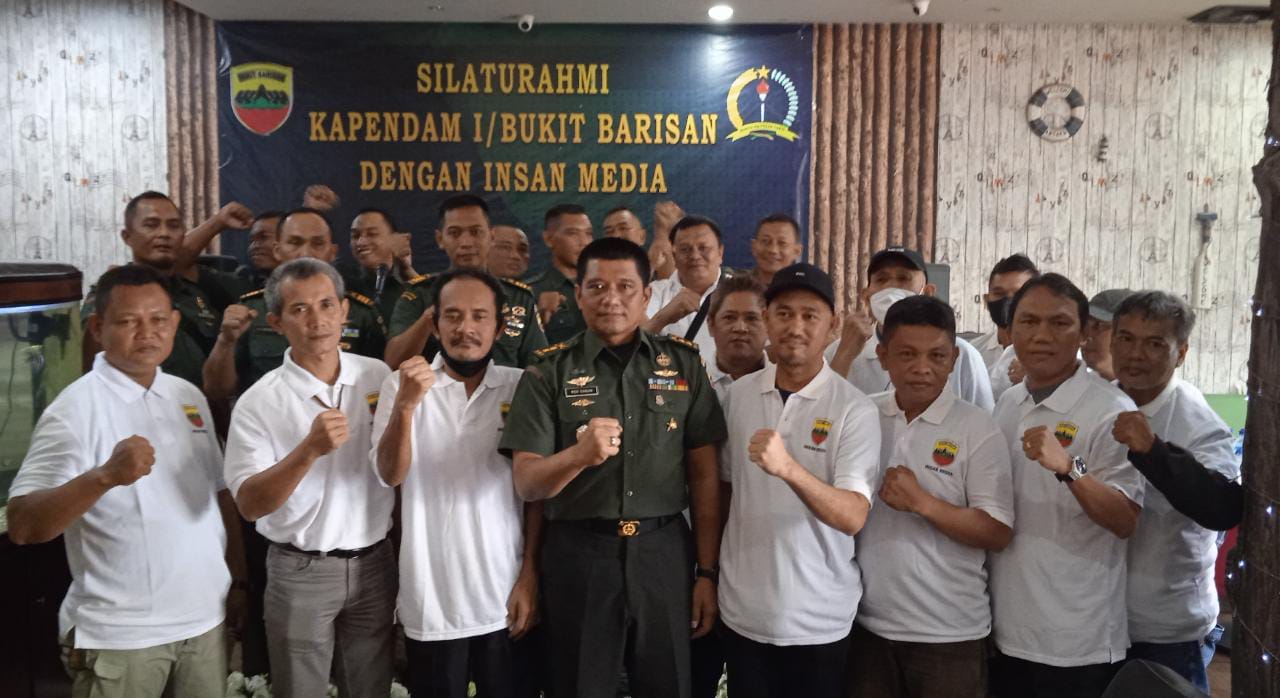 Kapendam I/BB ajak insan media saling berikan informasi yang konstruktif Kapendam I/BB ajak insan media saling berikan informasi yang konstruktif