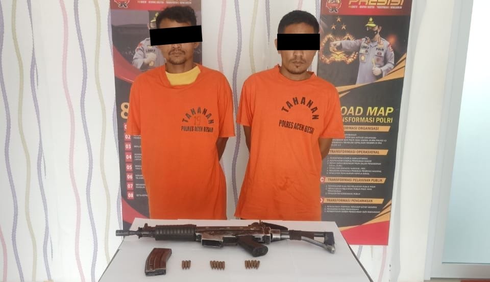 Pencuri besi milik PT MPM ditangkap, satu pucuk senpi ikut diamankan Pencuri besi milik PT MPM ditangkap, satu pucuk senpi ikut diamankan