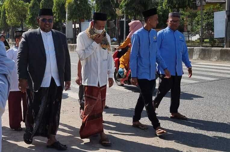 Wabup Aceh Utara dampingi ratusan yatim piatu beli baju lebaran Wabup Aceh Utara dampingi ratusan yatim piatu beli baju lebaran