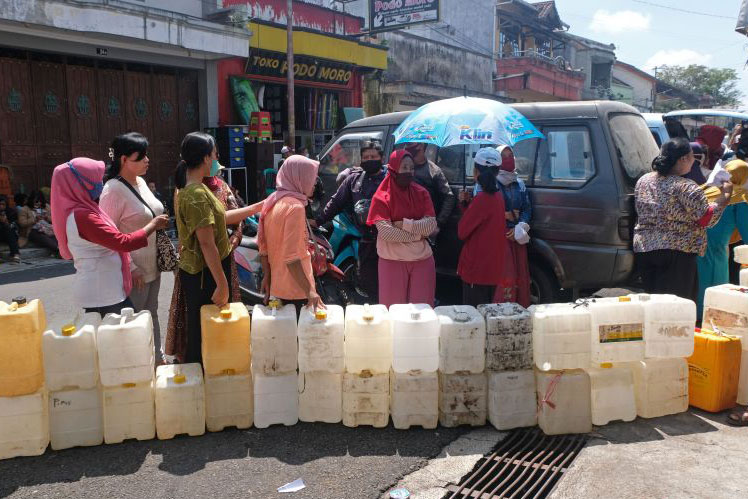 BPKN sarankan sanksi tegas oknum pelaku usaha terkait minyak goreng