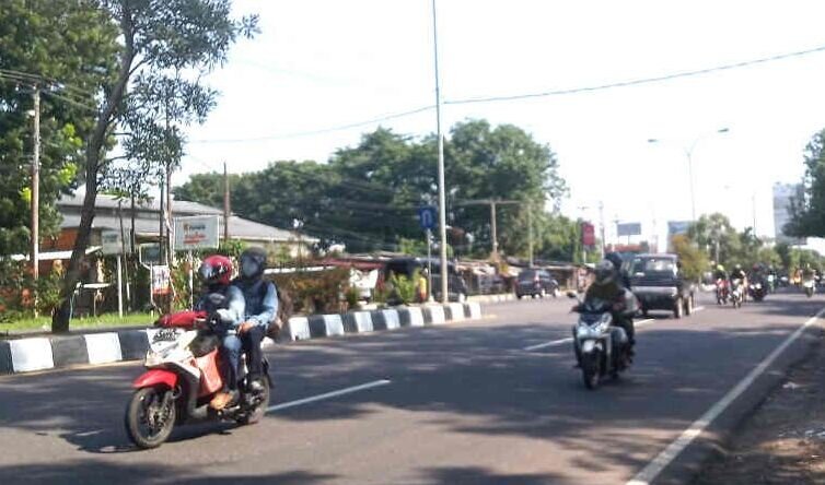 Pemudik bermotor mulai ramaikan Pantura Cirebon Pemudik bermotor mulai ramaikan Pantura Cirebon