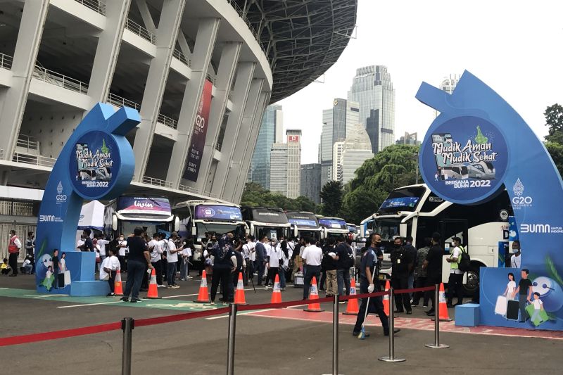 Peserta Mudik Aman Mudik Sehat Bersama BUMN Tahun 2022 padati GBK