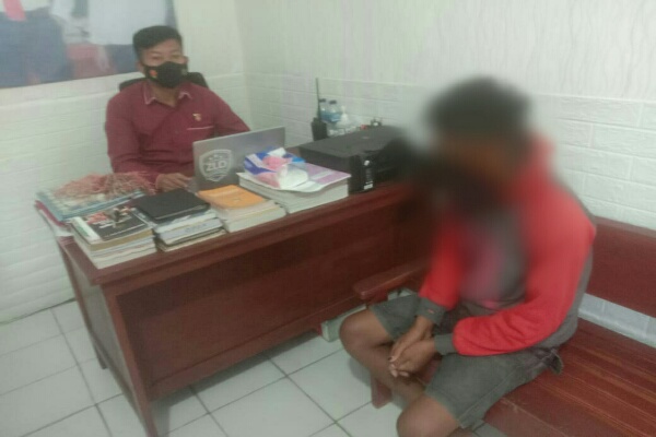 Lontarkan panah Wayer ke temannya sendiri, remaja ini diamankan petugas Lontarkan panah Wayer ke temannya sendiri, remaja ini diamankan petugas