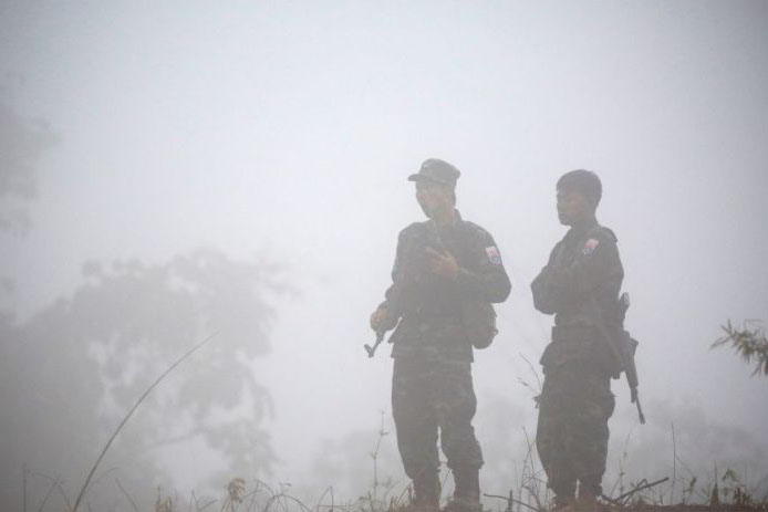Tentara Myanmar serang pemberontak di dekat perbatasan Thailand Tentara Myanmar serang pemberontak di dekat perbatasan Thailand