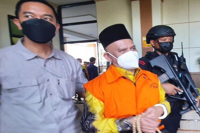 KPK temukan aliran fee proyek ke bupati HSU non-aktif Rp31,7 miliar