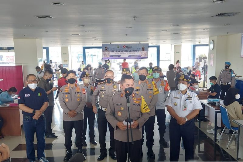 Polda Metro targetkan 143 ribu dosis penguat per hari selama Ramadan Polda Metro targetkan 143 ribu dosis penguat per hari selama Ramadan