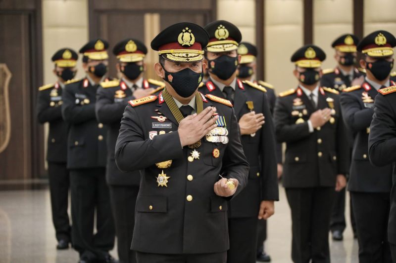 Kapolri naikkan pangkat enam perwira tinggi