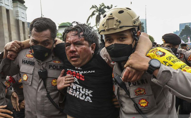 Polda Metro tangkap dua pengeroyok Ade Armando