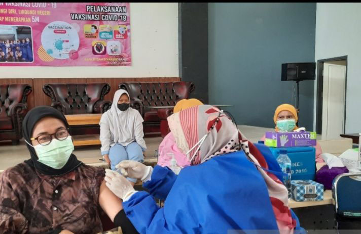 Satgas: 30,3 juta warga sudah dapat vaksin COVID-19 dosis ketiga