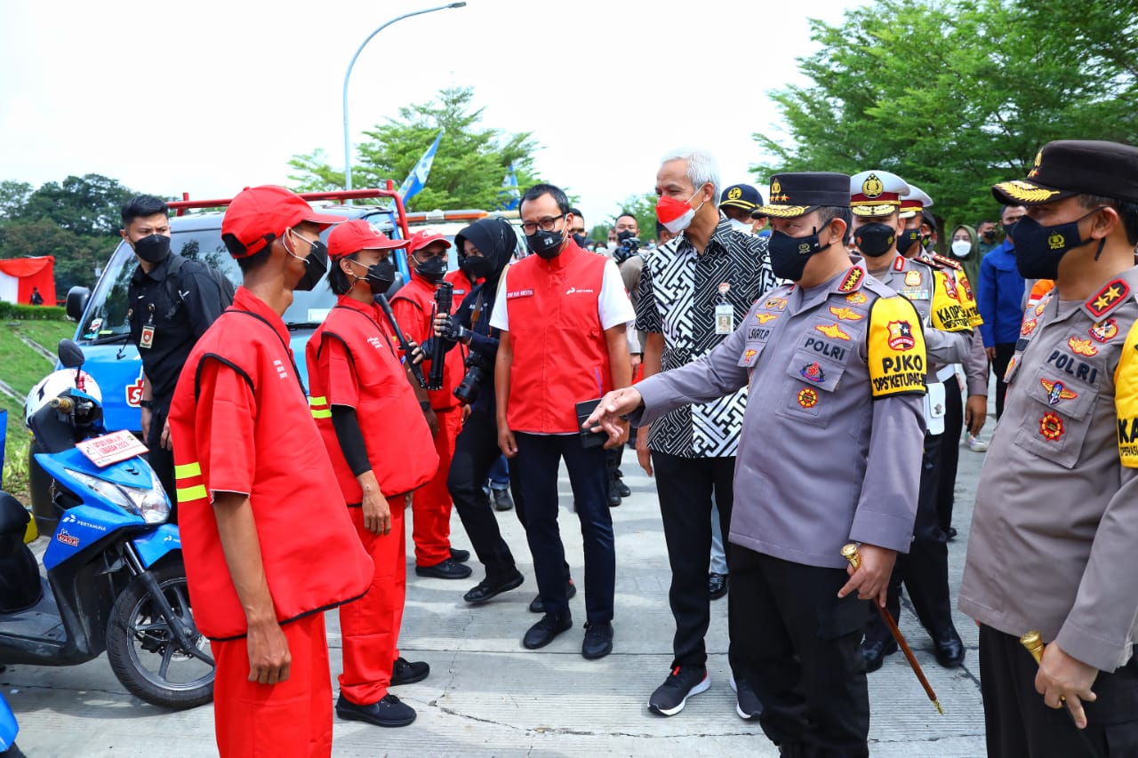 Polri siapkan langkah antisipasi urai kepadatan pemudik di Pelabuhan Merak Polri siapkan langkah antisipasi urai kepadatan pemudik di Pelabuhan Merak