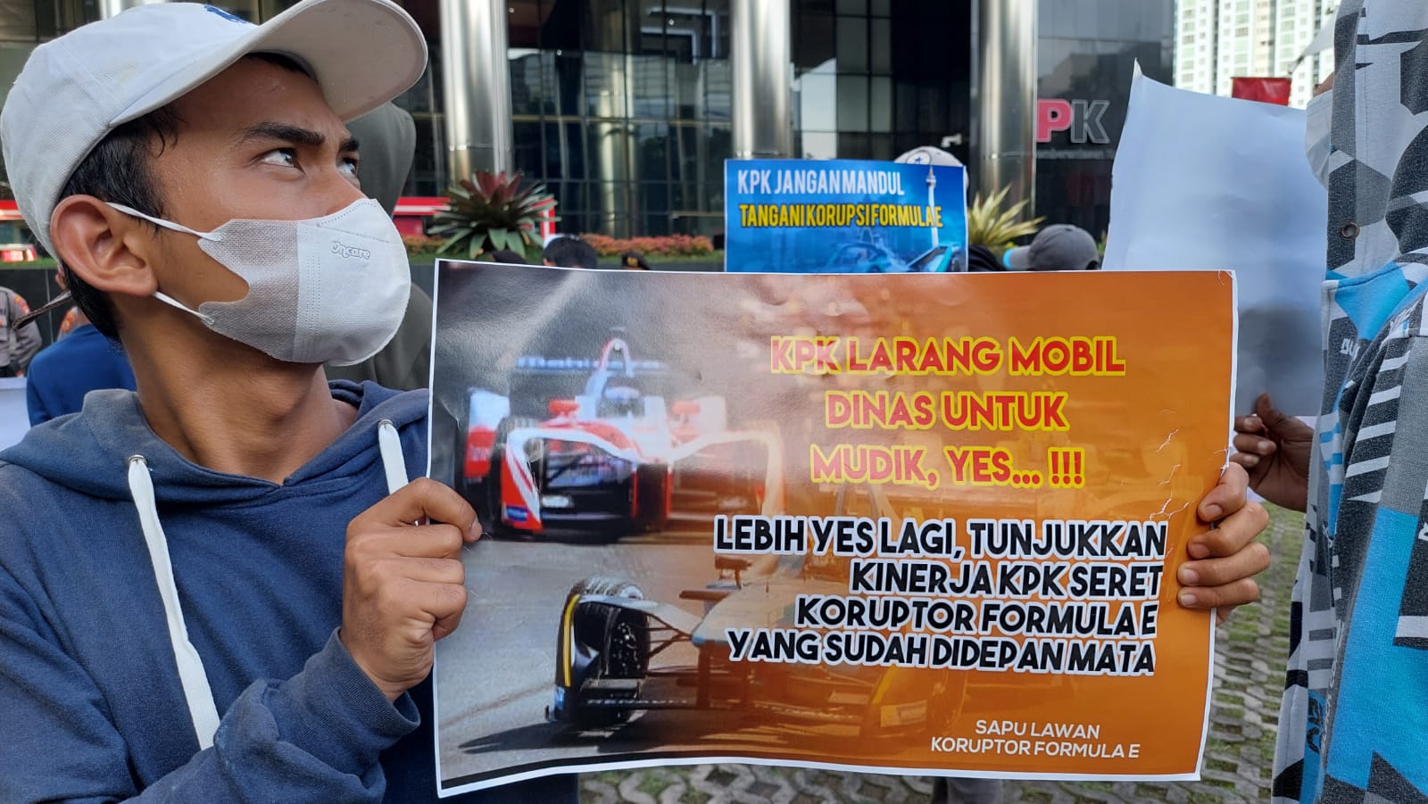 Gelar aksi teatrikal, massa minta KPK tegas selidiki dugaan korupsi Formula E Gelar aksi teatrikal, massa minta KPK tegas selidiki dugaan korupsi Formula E