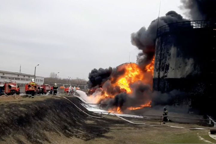 Depot amunisi di Belgorod Rusia terbakar usai terdengar ledakan