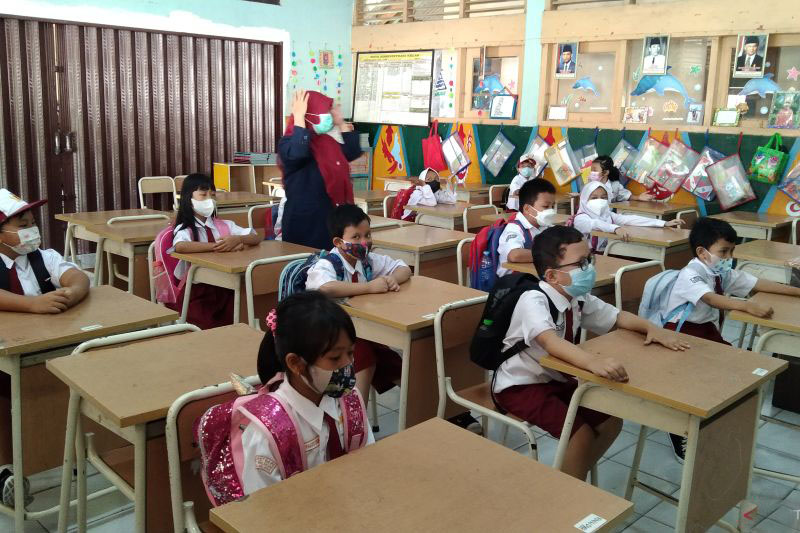 Disdik: COVID-19 terkendali jadi pertimbangan PTM 100 persen