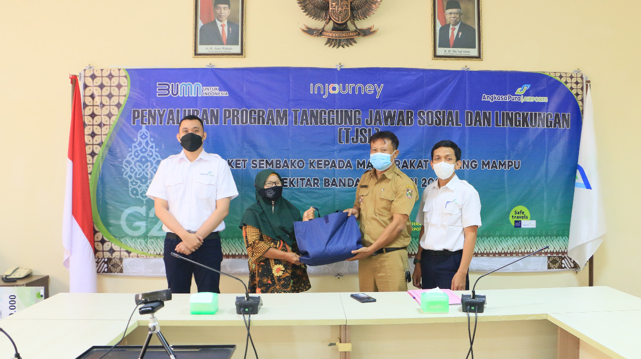 Jelang Lebaran, Bandara Adi Somarmo salurkan 375 paket sembako Jelang Lebaran, Bandara Adi Somarmo salurkan 375 paket sembako