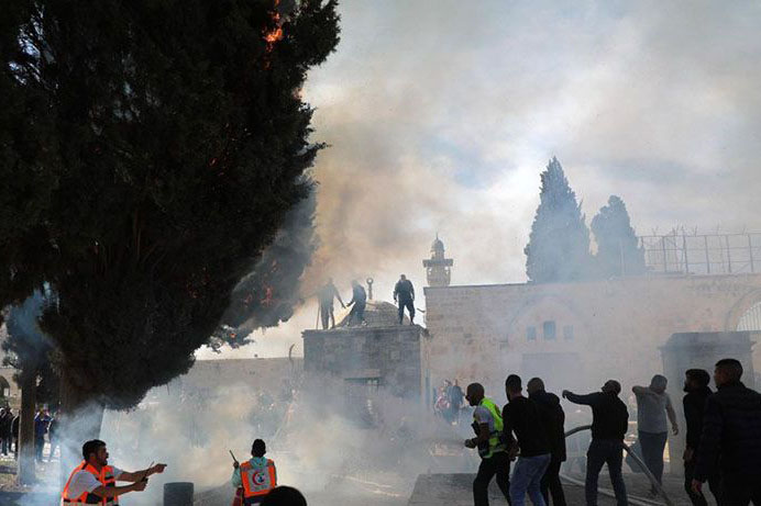 Israel-Lebanon baku tembak pascabentrokan di Yerusalem