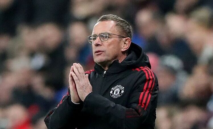 Rangnick tegaskan Man United belum menyerah kejar posisi empat besar Rangnick tegaskan Man United belum menyerah kejar posisi empat besar
