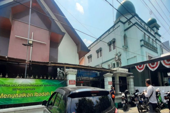 Masjid dan gereja bersebelahan di Solo jaga kebersamaan Masjid dan gereja bersebelahan di Solo jaga kebersamaan