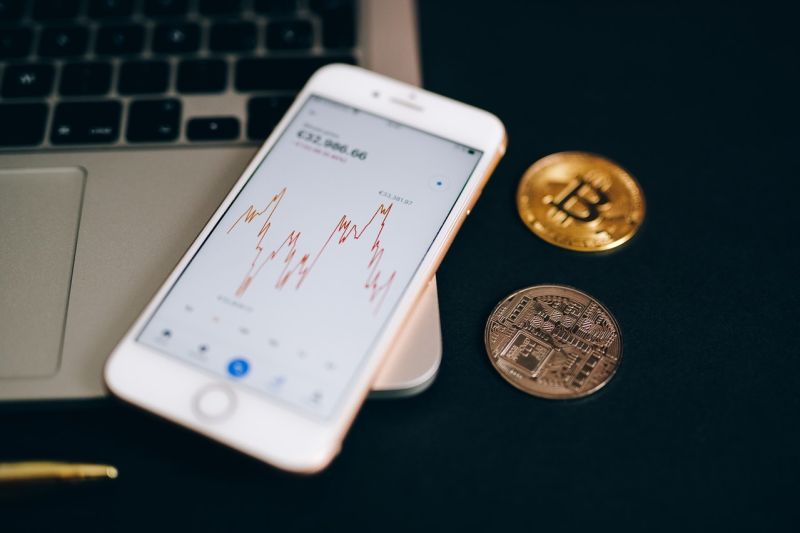 Pentingnya edukasi mengenai NFT, Crypto, dan Metaverse Pentingnya edukasi mengenai NFT, Crypto, dan Metaverse