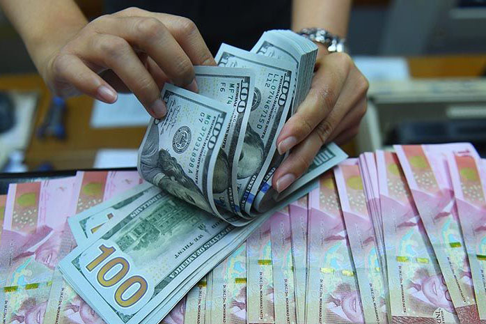 Rupiah Senin pagi melemah 130 poin