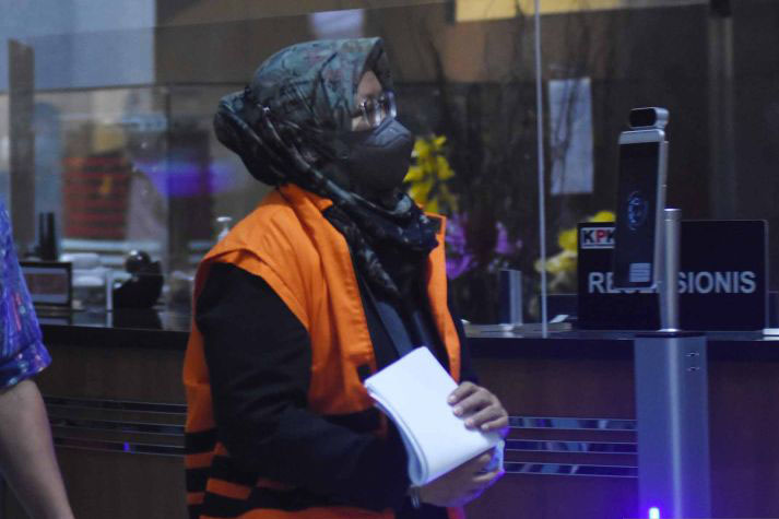 Ade Yasin mengaku dipaksa bertanggung jawab atas perbuatan anak buah Ade Yasin mengaku dipaksa bertanggung jawab atas perbuatan anak buah