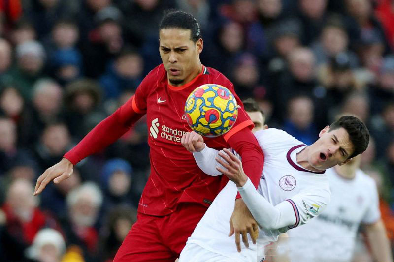 Van Dijk minta Liverpool waspadai Benfica