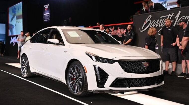 Cadillac CT5-V Blackwing edisi 120 tahun laku Rp3,5 miliar