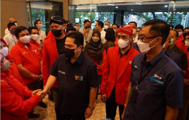 Menteri BUMN janji selesaikan masalah di PLN Menteri BUMN janji selesaikan masalah di PLN