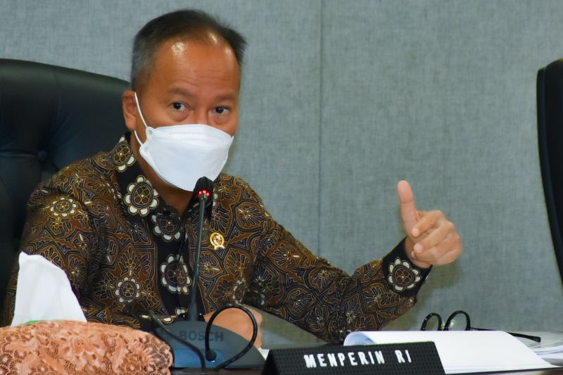 Menperin peringatkan 24 produsen yang belum distribusikan migor curah Menperin peringatkan 24 produsen yang belum distribusikan migor curah