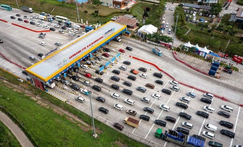 Polda Jateng siap berlakukan one way di Gerbang Tol Kalikangkung Polda Jateng siap berlakukan one way di Gerbang Tol Kalikangkung
