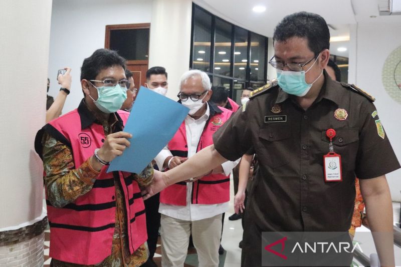Kejati DKI sita satu kontainer barang bukti kasus ekspor minyak goreng