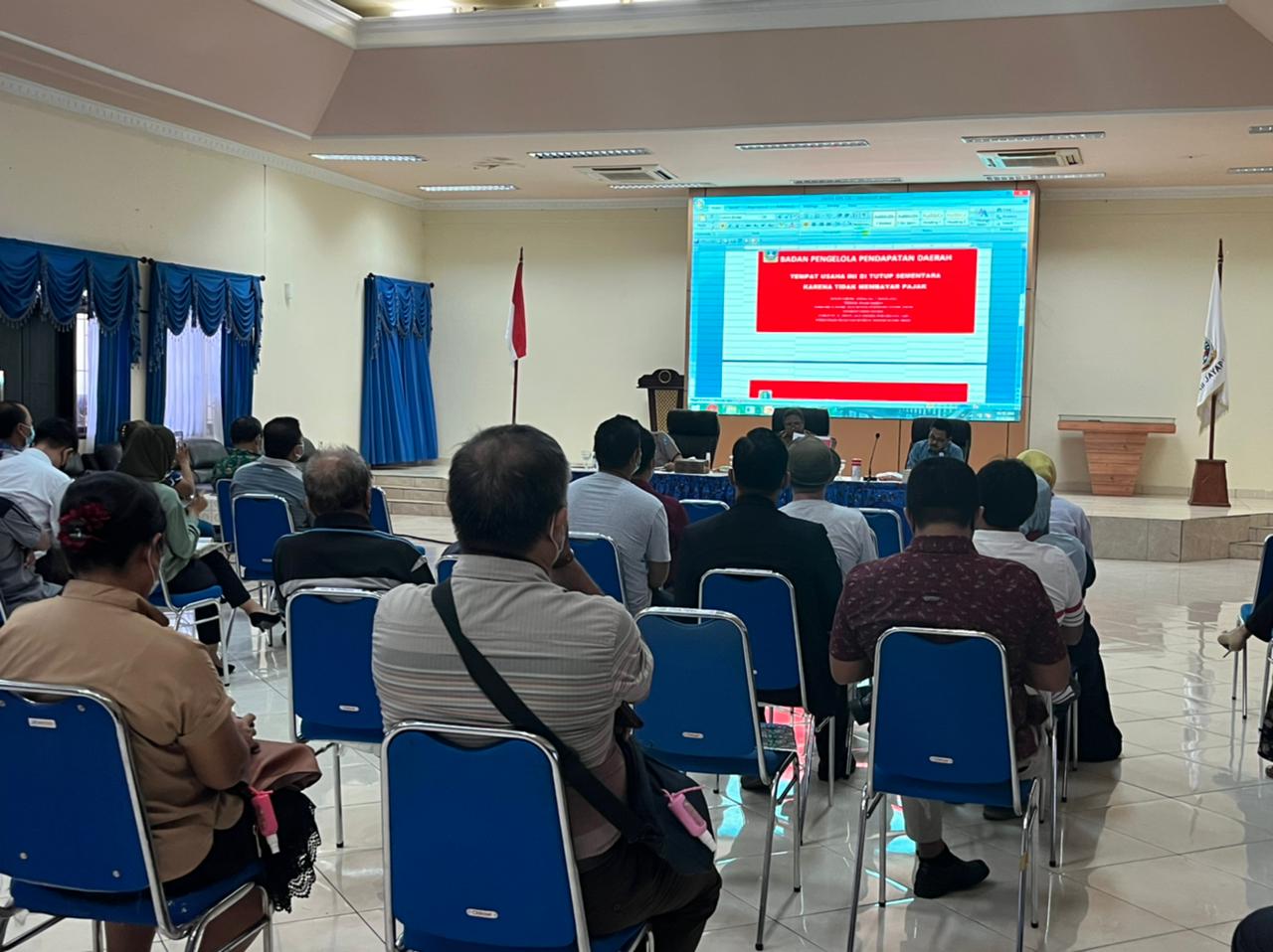 Pemkab Jayapura minta pemilik usaha di wilayahnya dukung peningkatan PAD Pemkab Jayapura minta pemilik usaha di wilayahnya dukung peningkatan PAD