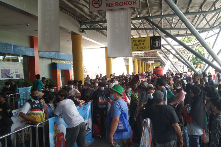 Pelni berangkatkan 482 pemudik dari Pelabuhan Tanjung Priok