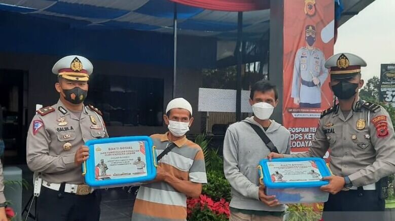 Polresta Bogor siapkan 1.000 paket bansos selama Ramadan 1443 Hijriah Polresta Bogor siapkan 1.000 paket bansos selama Ramadan 1443 Hijriah
