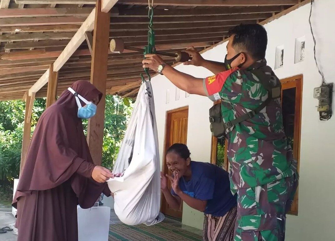 Peran aktif Babinsa Babadan tingkatkan mutu kesehatan balita Peran aktif Babinsa Babadan tingkatkan mutu kesehatan balita