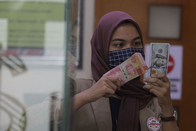 Rupiah Kamis pagi menguat 17 poin
