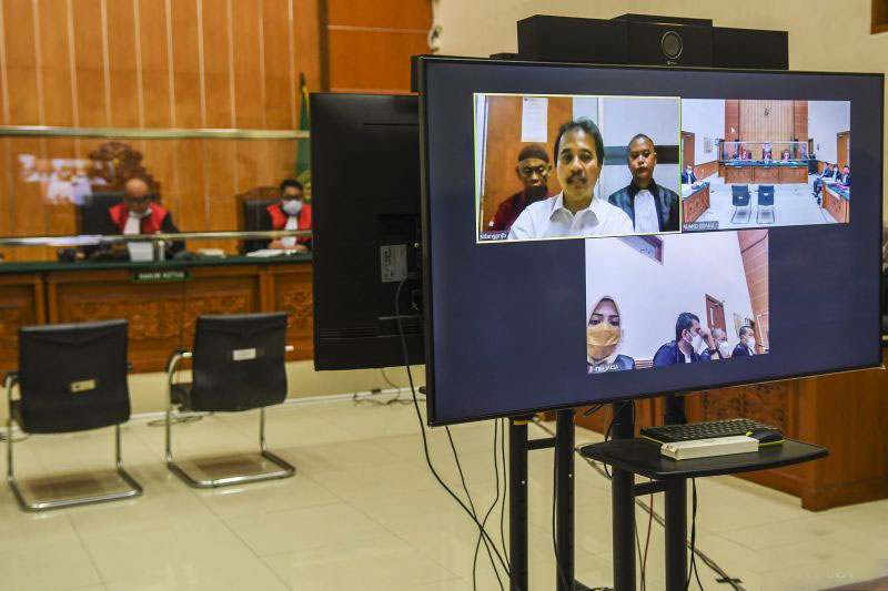 Jaksa tuntut Roy Suryo kurungan penjara 1 tahun 6 bulan terkait kasus meme Jaksa tuntut Roy Suryo kurungan penjara 1 tahun 6 bulan terkait kasus meme